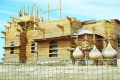 2001 идёт строительство храма